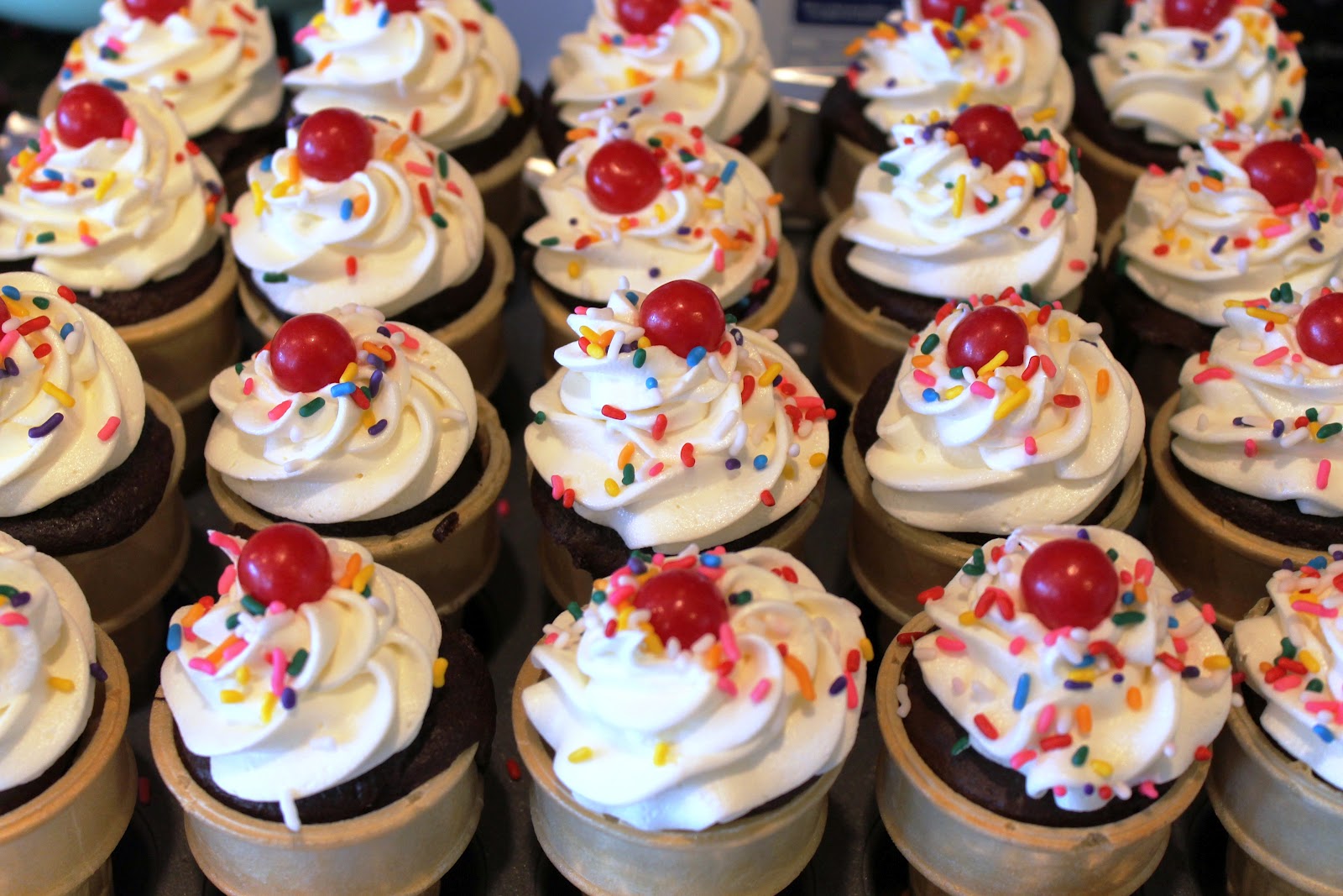 The DingaLinges JACKS BIRTHDAY AT SCHOOL ICE CREAM CONE