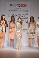 Gorgeous Kangna Ranaut walks for Dorothy Perkins at LFW 2014