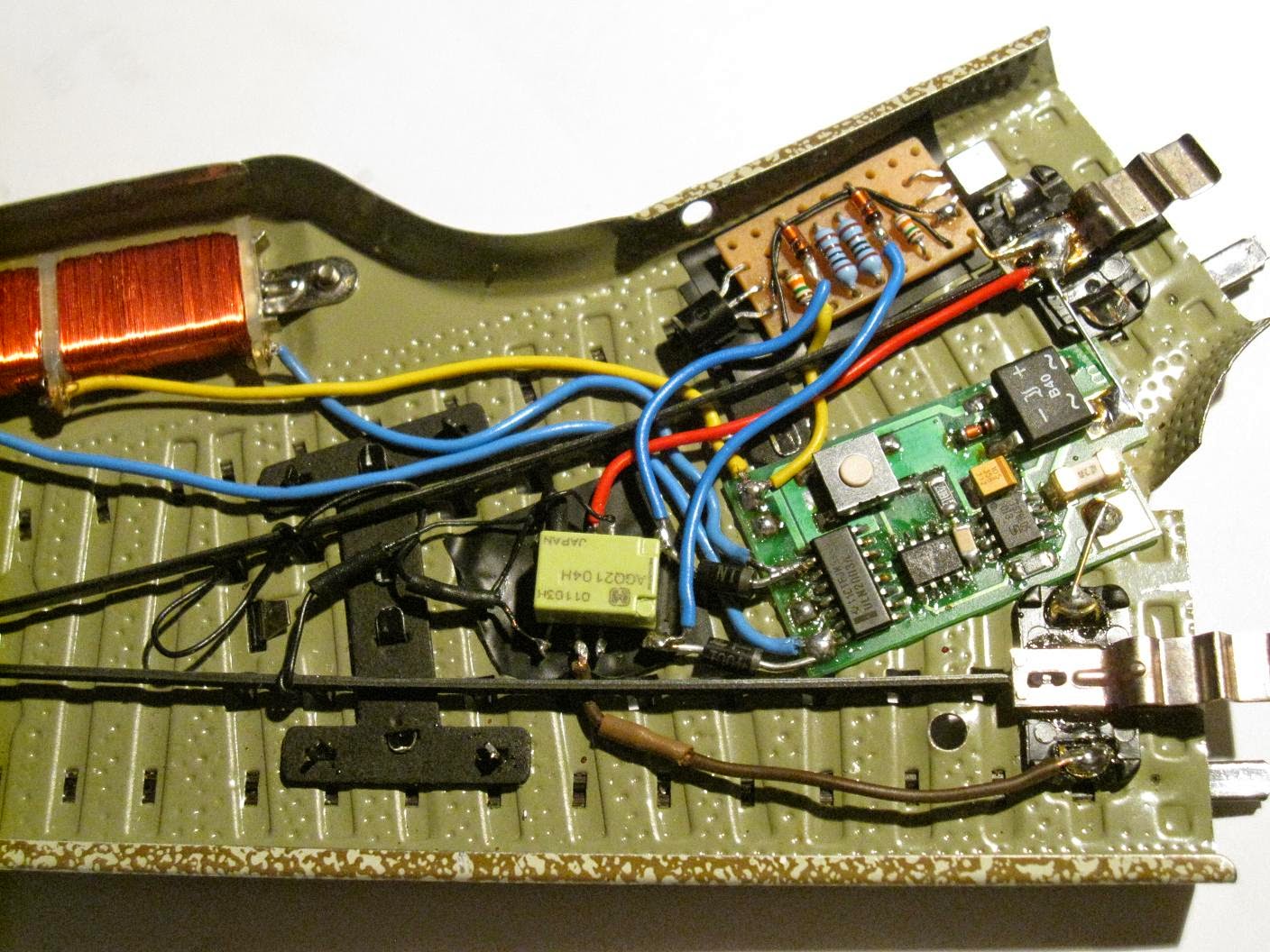 Modellbahn-Technik-Blog: Die polarisierte M-Gleis-Weiche ...