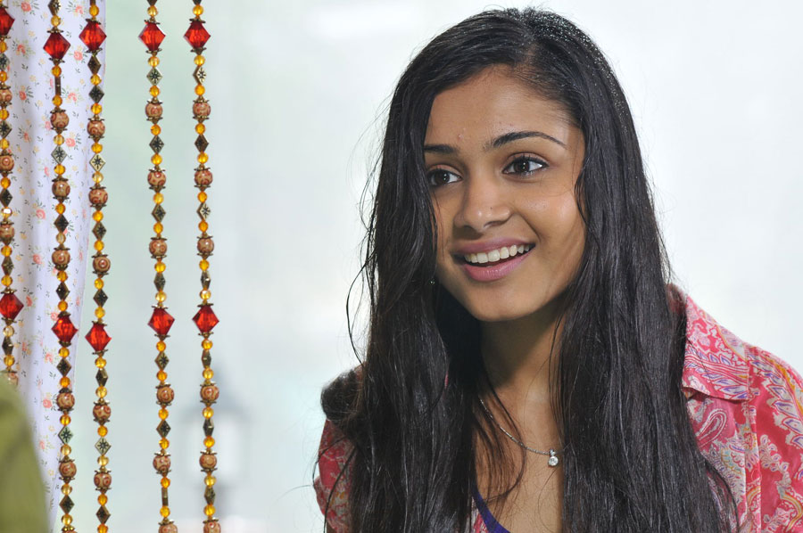 Life Is Beautiful Movie Stills Photos