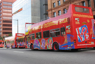 Philadelphia-Sightseeing-red-bus-tour