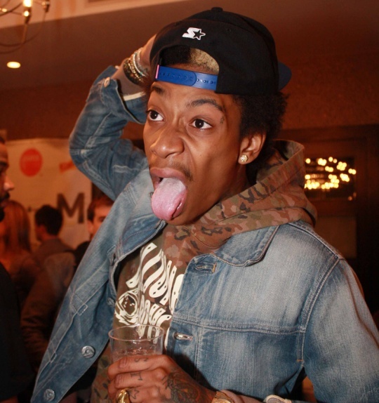 Racks Remix - Wiz Khalifa Feat Yc Shazam