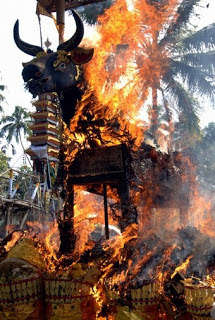 Mengenal upacara ngaben di bali 1 Mengenal upacara ngaben di bali