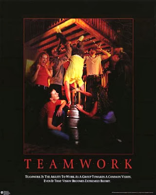 funny teamwork pictures,funny pictures with teamwork,super funny pictures,amazing funny picture