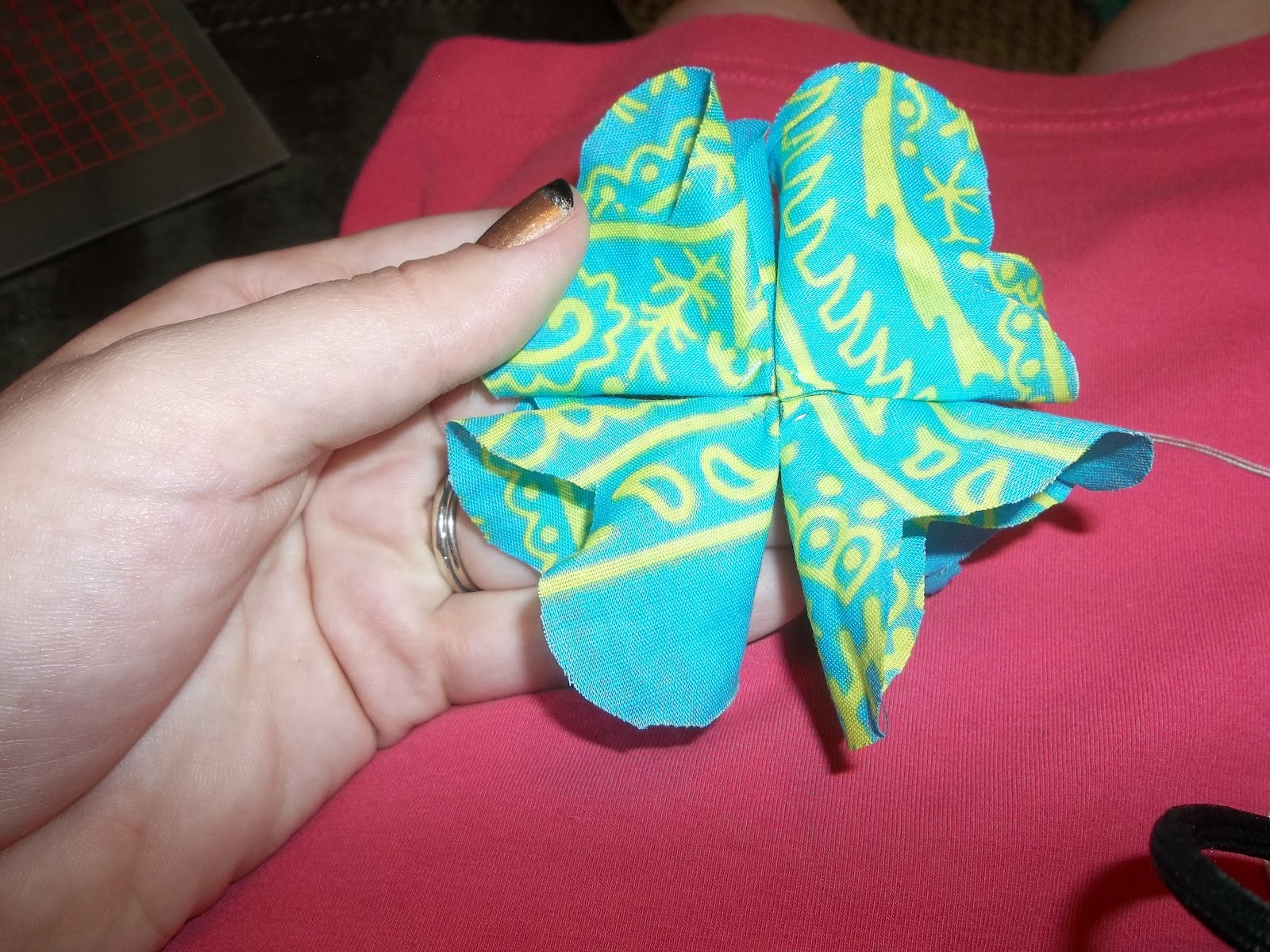 The Traveling Housewife 10 Petal Fabric Flowers