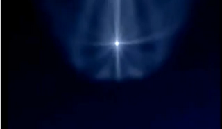 Se forma cruz en cielo