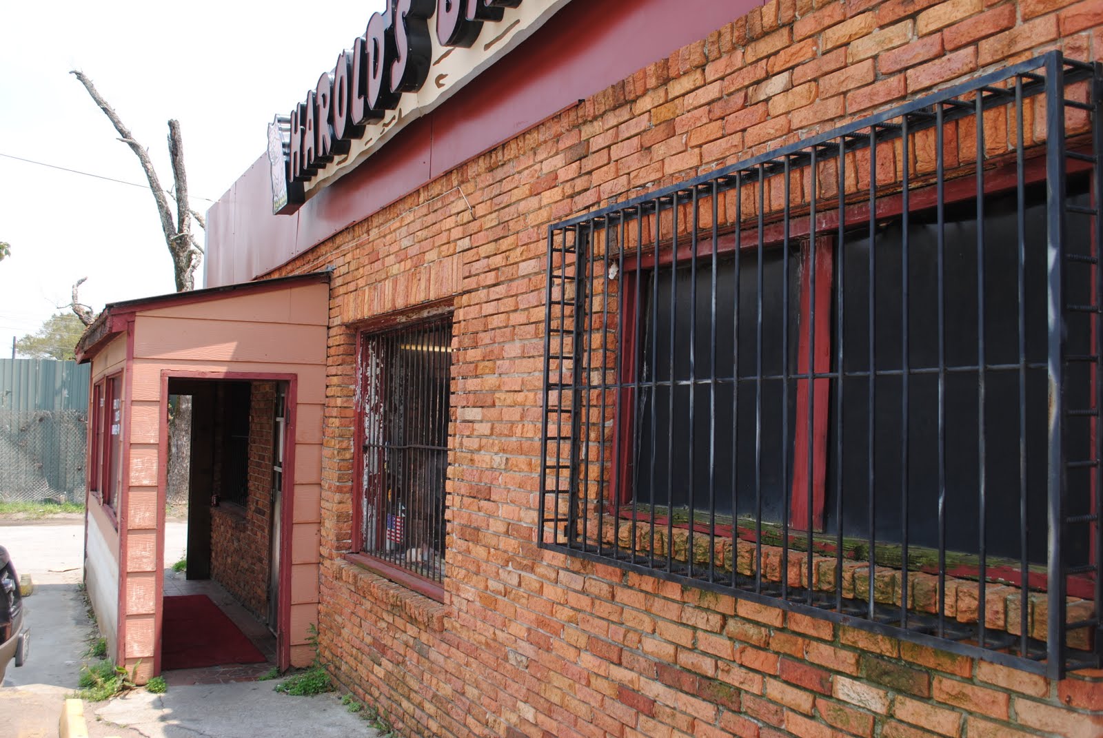 According to gf Harold's Barbecue Atlanta GA