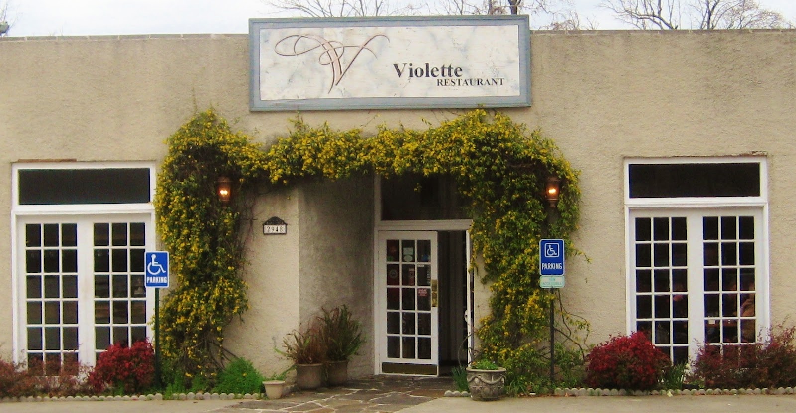 Grits and Groceries Anthony Stemke SPLENDID FRENCH CUISINE IN ATLANTA