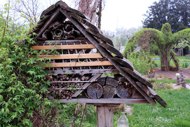The "insect hotel" in the monastery park