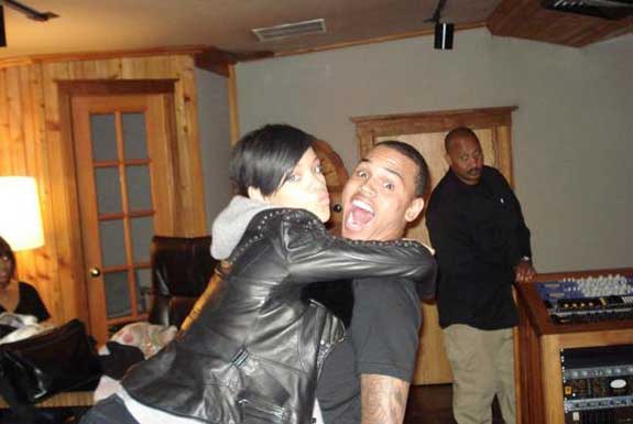 Rihanna and Chris Brown is Coming in Brit Awards 2012