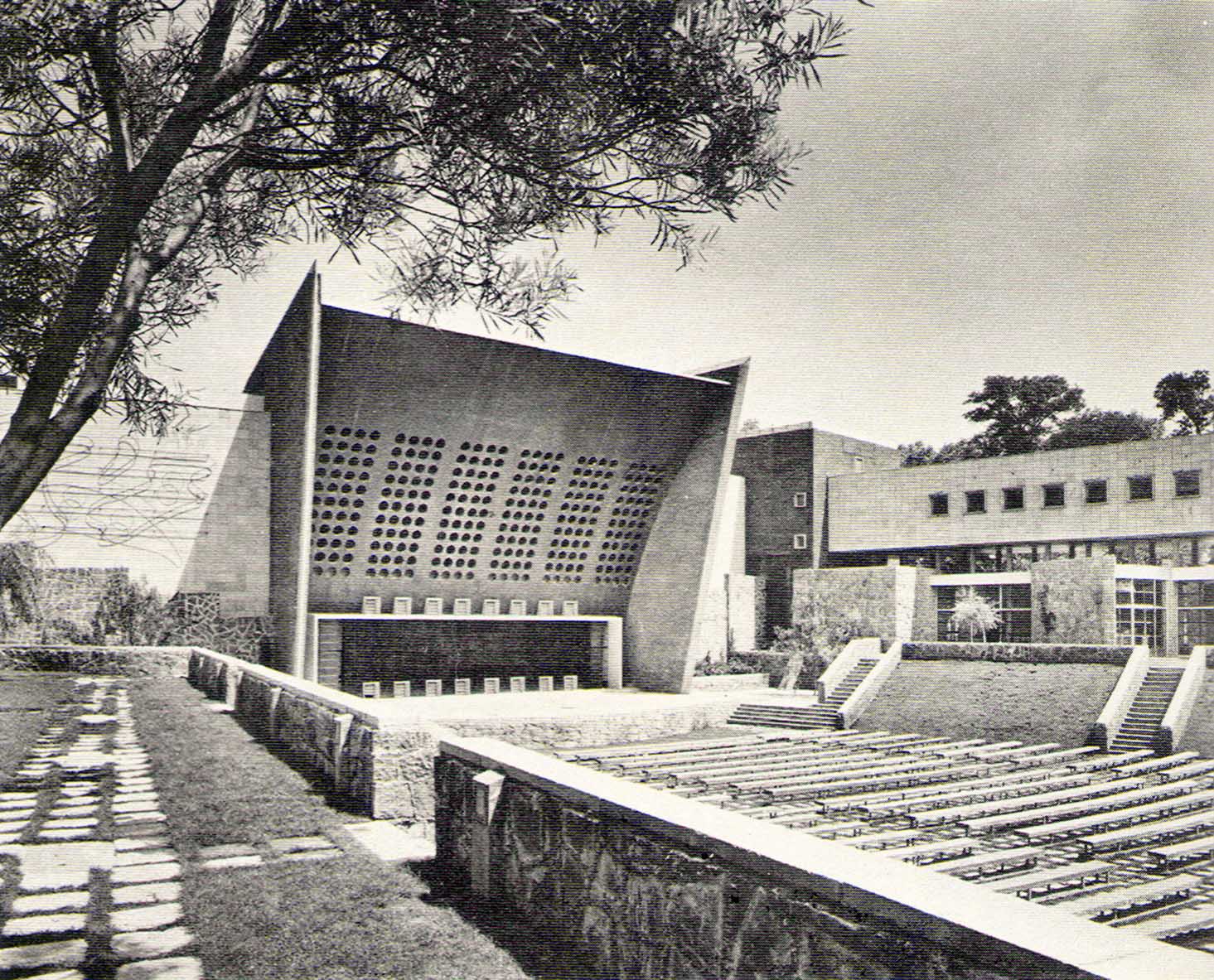 Polanco El edificio del Conservatorio.