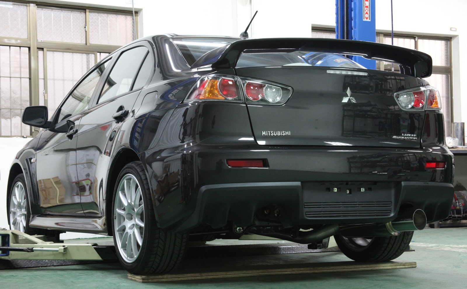 Exhaust Evo X Exhaust