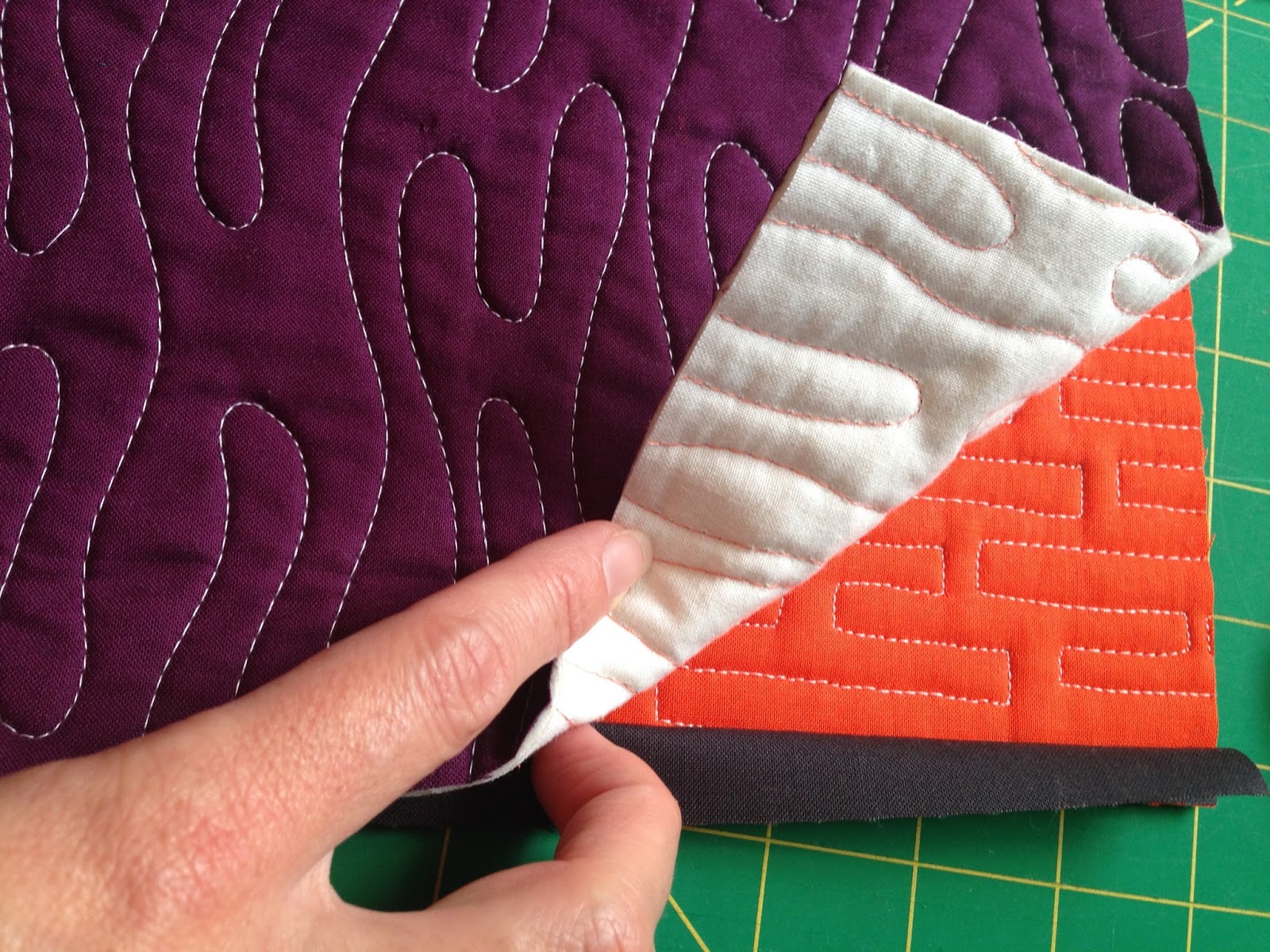 A Few Scraps Quilt as you Go tutorial Joining your quilted pieces by