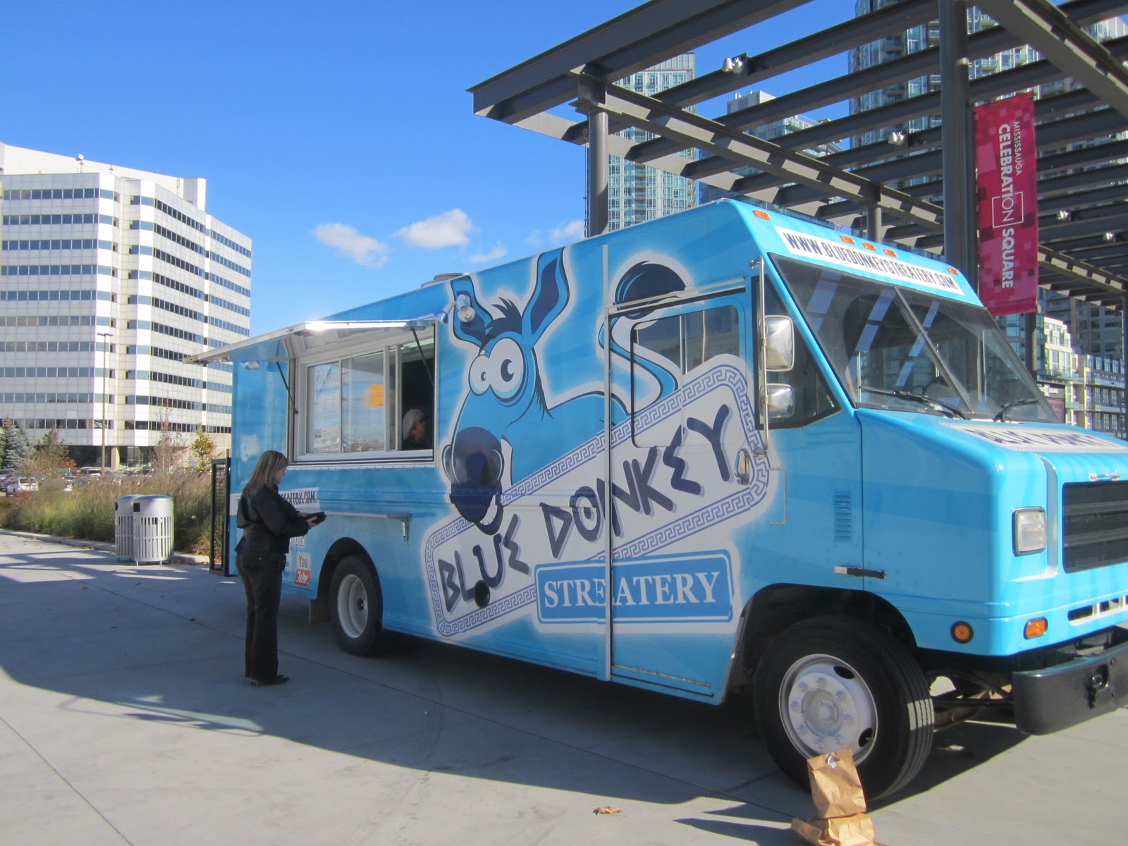 KATHY EATS Eat St. Blog Meet the Blue Donkey Streatery