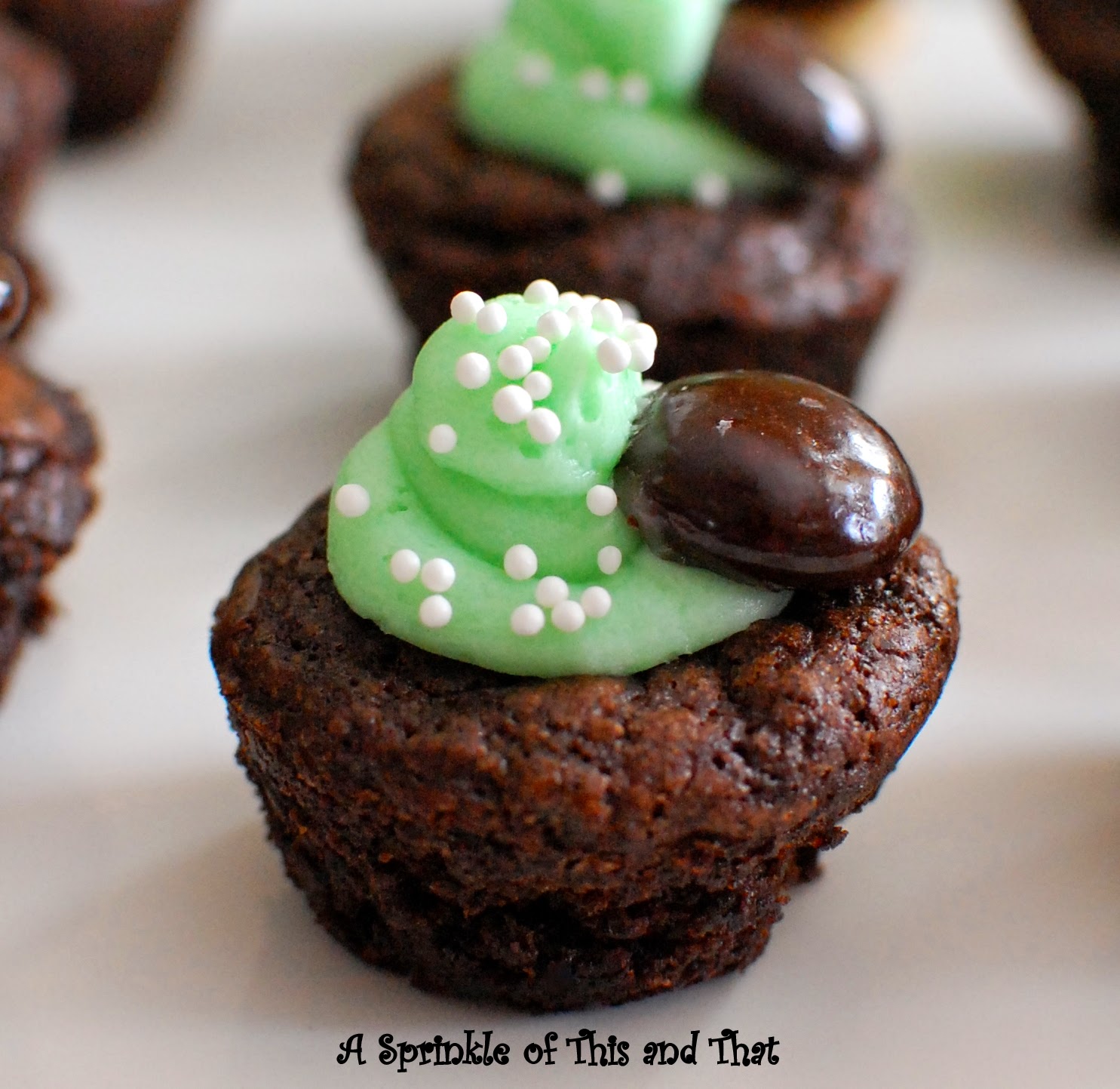 A Sprinkle of This and That Easy Mini Minty Brownies