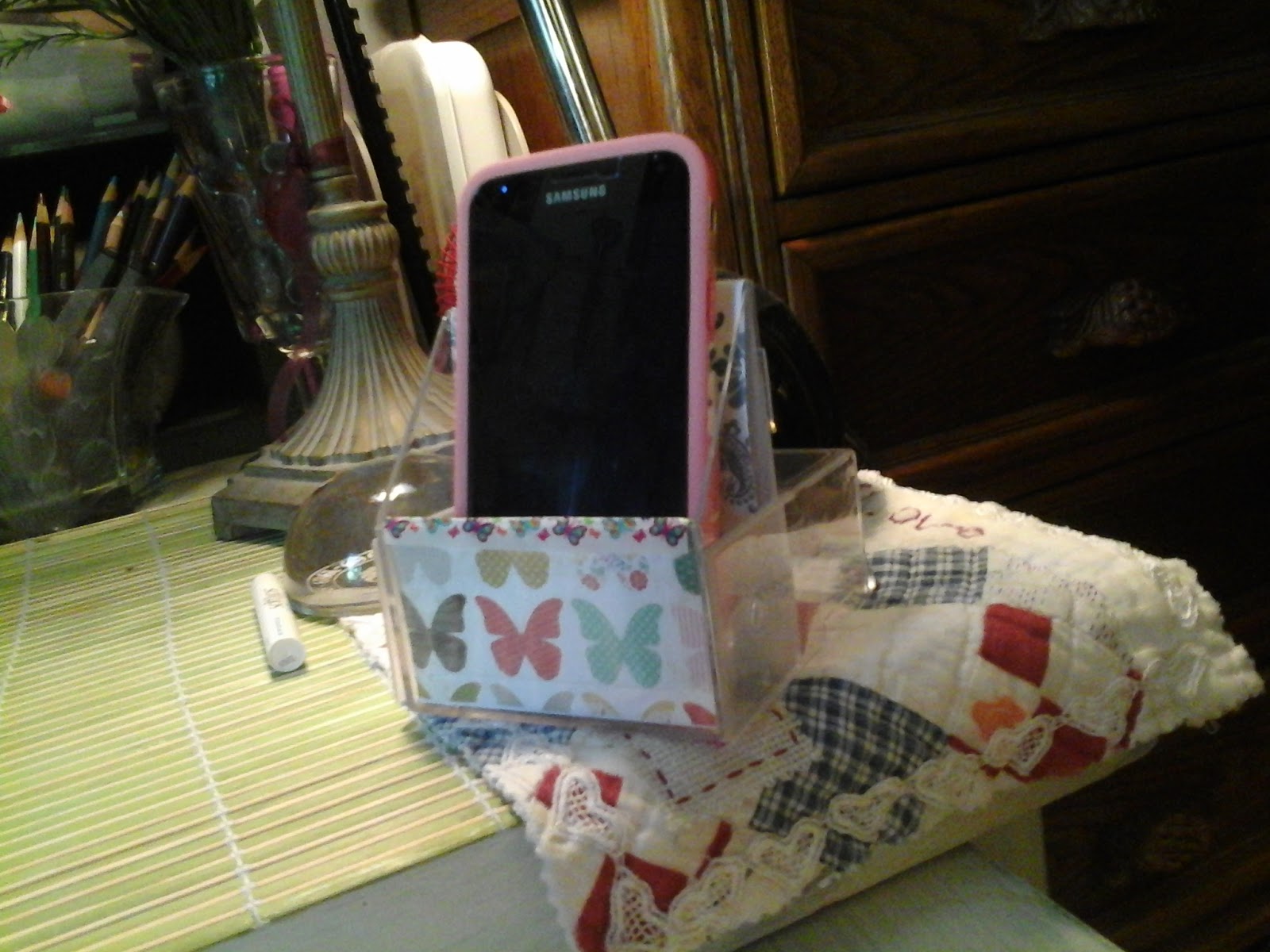 Eat Write Dream Stitch Diy Cell Phone Holder Busting Your