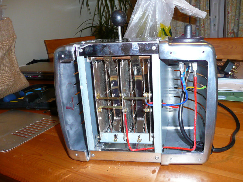 It's Not Pretty, But It Does The Job Dualit 20245