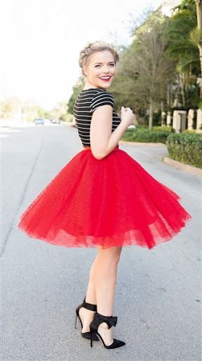 Top Red Short Tulle Skirt Top Red Short Tulle Skirt