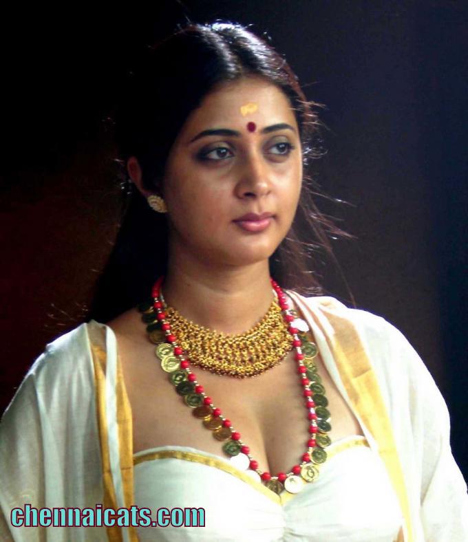 Kanika Malayalam Hot Actress