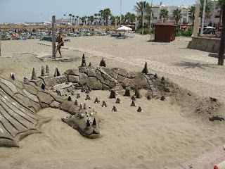 Amazing Dragon's Egg Sand Sculptures photo gallery