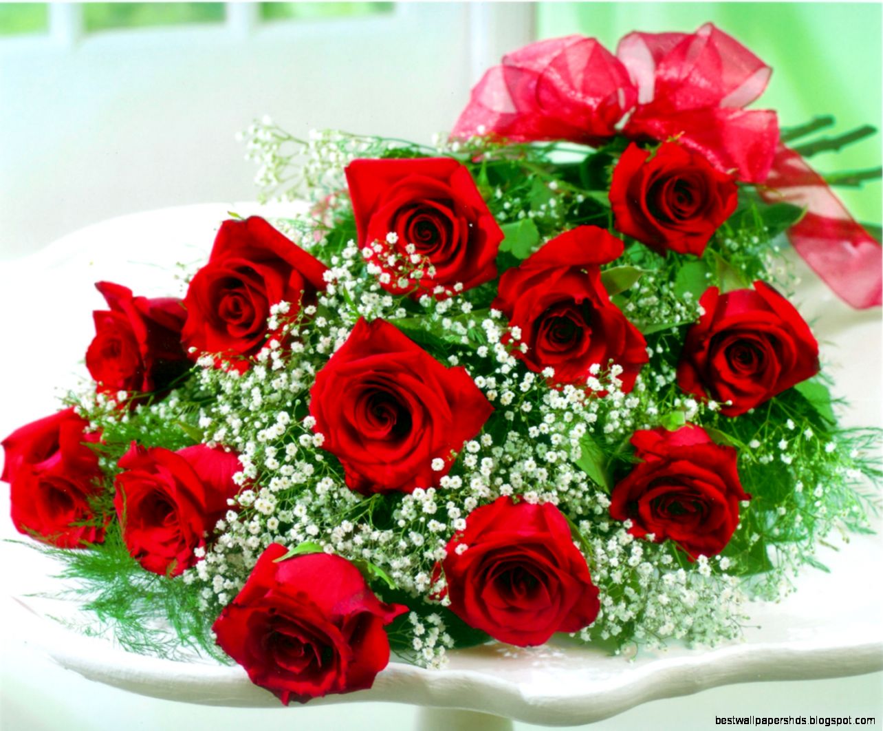 12 Red Rose Hand Tied Bouquet Flowers and Fl 12 Red Rose Hand Tied Bouquet Flowers and Fl