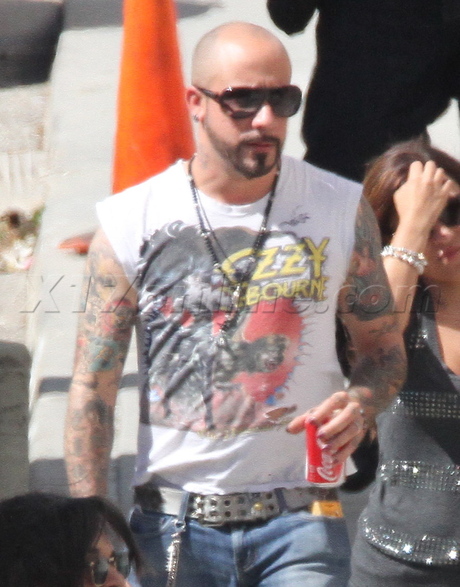 http://3.bp.blogspot.com/-2V29NFq1GoM/TbrkbggJDlI/AAAAAAAABK8/ia2FdMOw72Y/s1600/AJMcLean002.jpg