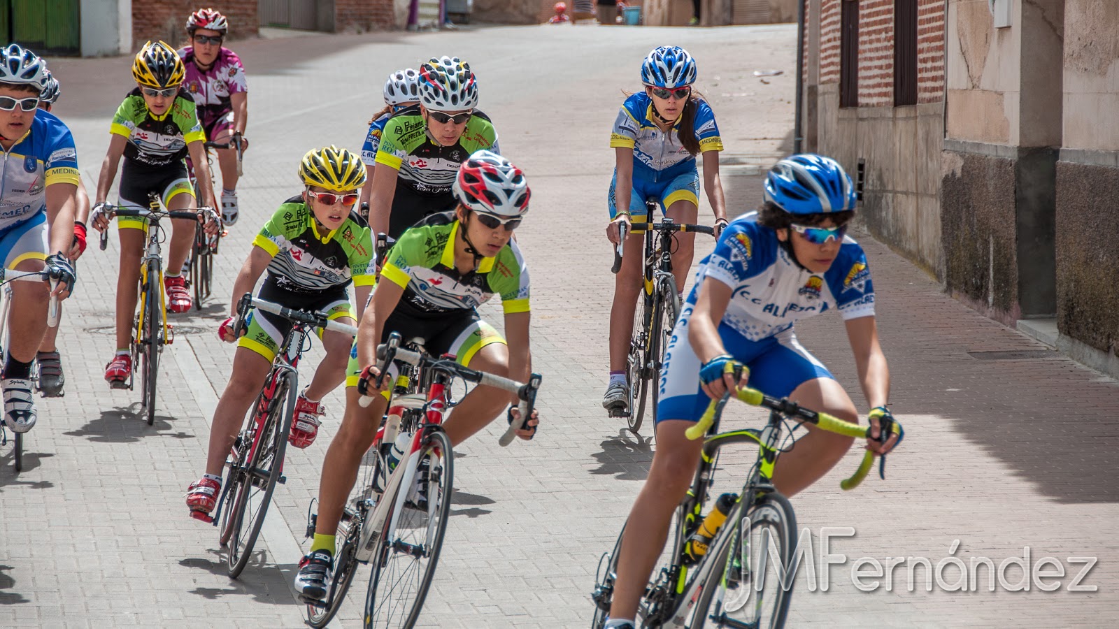 Nuestros infantiles dentro del pelotón