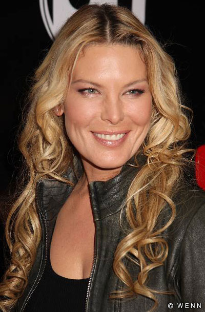 Deborah Unger | HD Bollywood Photos