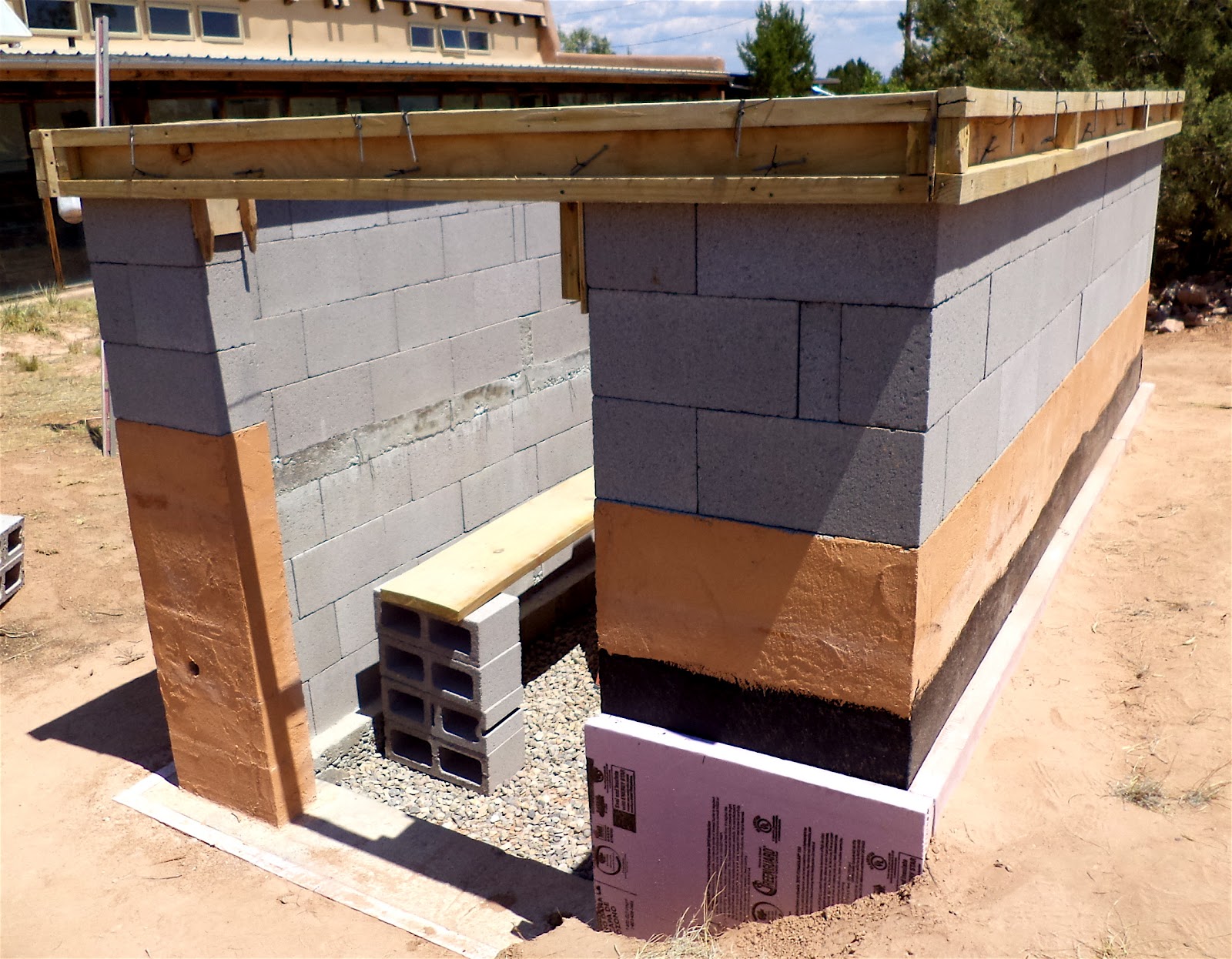 Alt. Build Blog Building A Well House 3 More On Dry Stack Cement Block