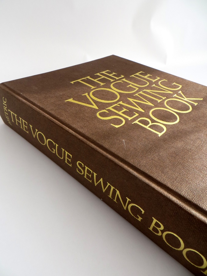 My top 3 sewing reference books ⋆ Lazy Daisy Jones