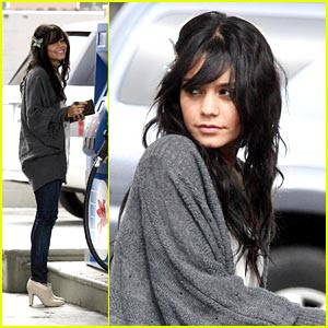 vanessa hudgens hair 2011