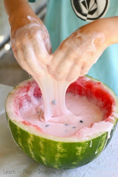 Making watermelon slime - summer fun recipe for PLAY.