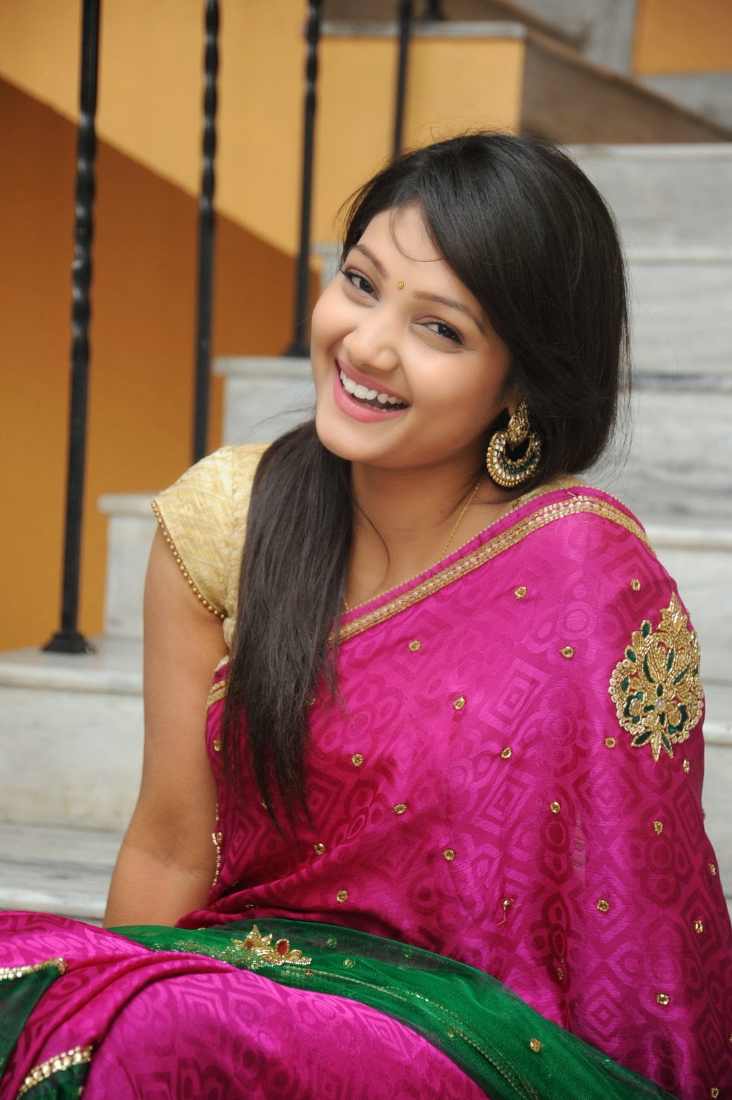 actress sai priyanka photos actress sai priyanka photos