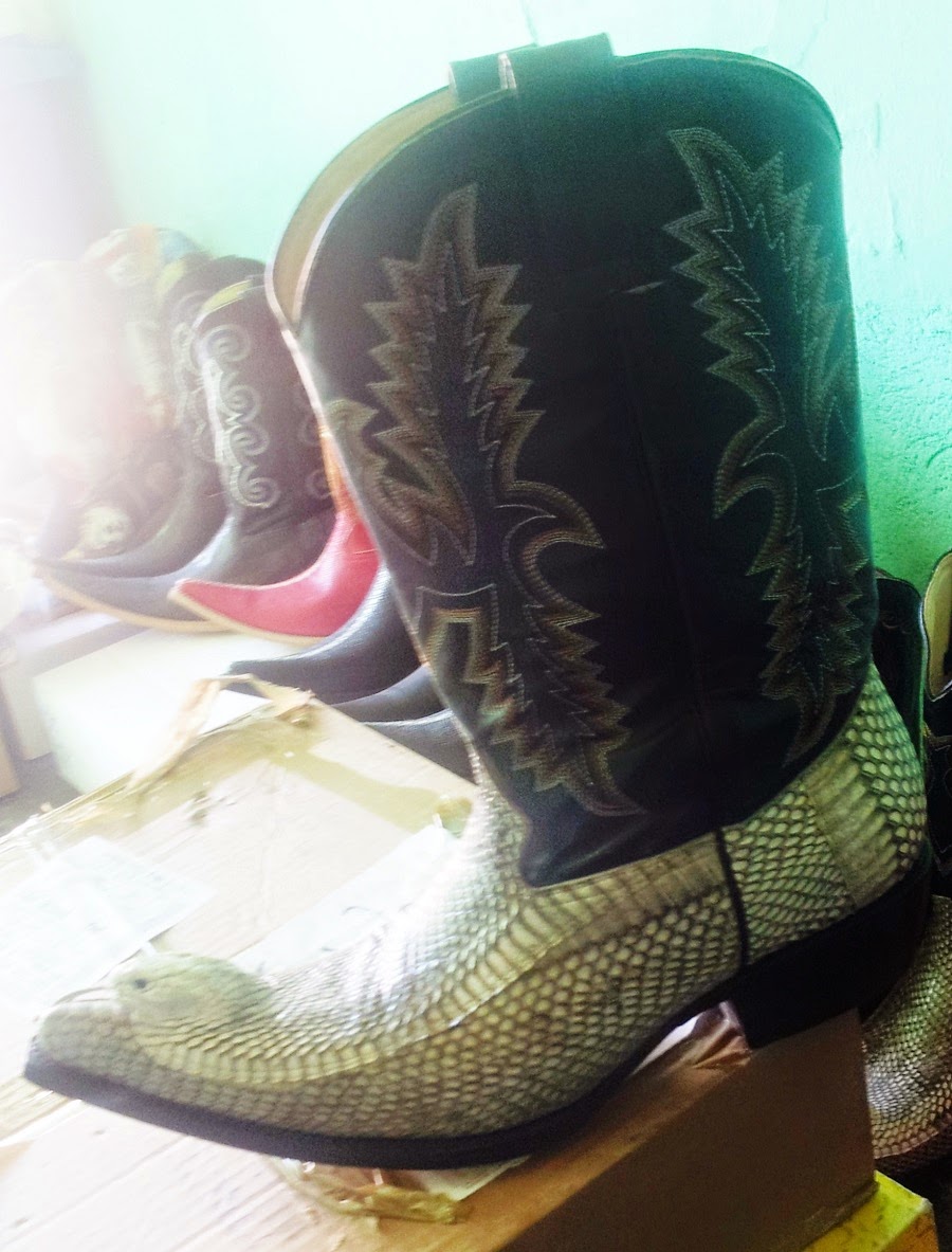 Venta > botas de vibora con cabeza > en stock