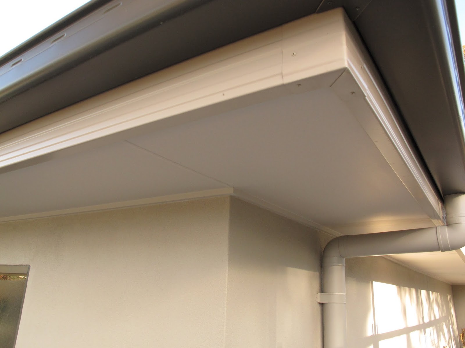 Our Metricon Nolan 41 Journey First floor eaves and render painting