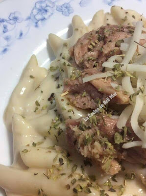 Macarrones Con Bechamel, Atún Y Queso 
