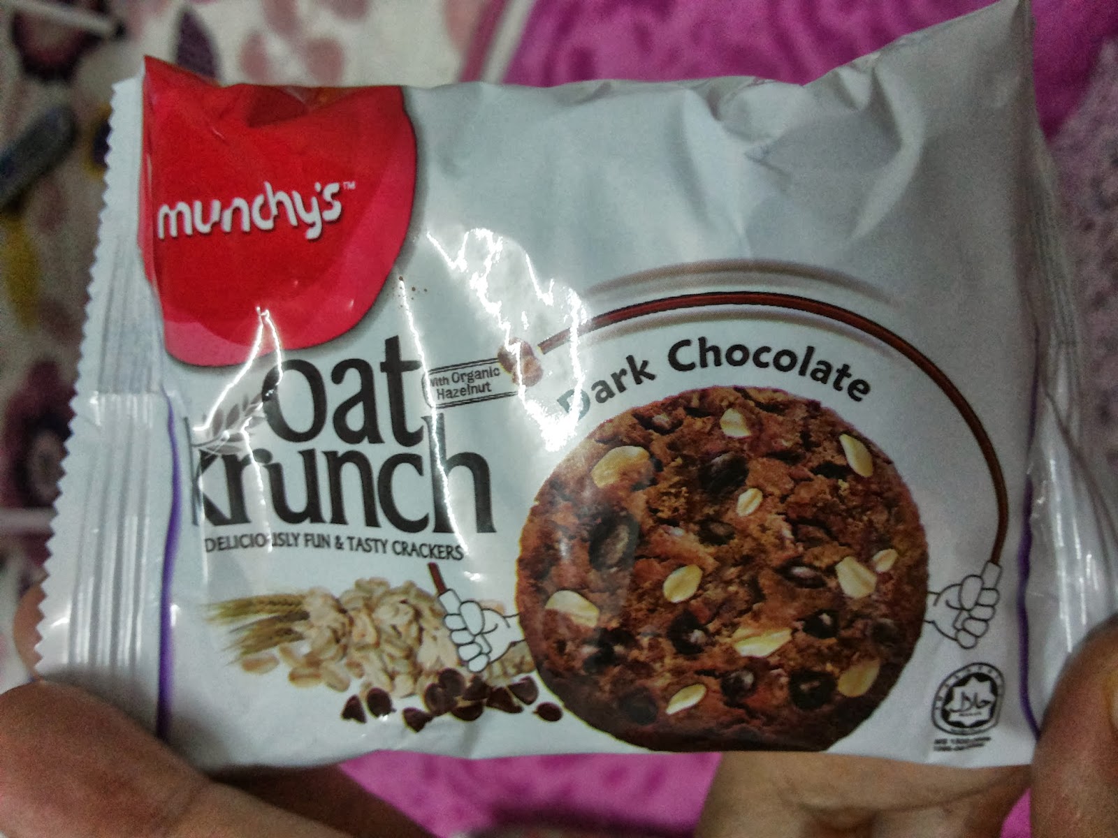malaysiafoodinformation Munchy's Oat Krunch Dark Chocolate Biscuit