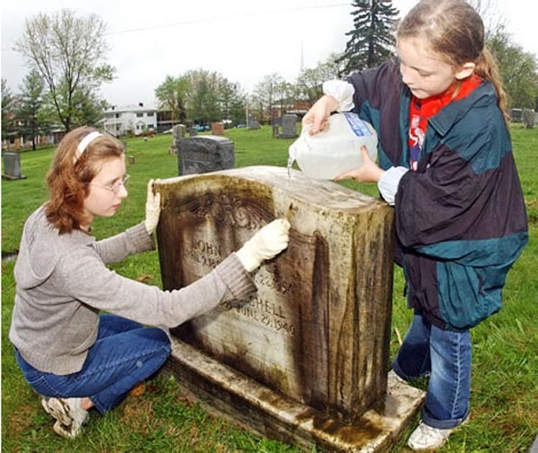 Headstone, Tombstone and Grave monuments Headstone Cleaning and