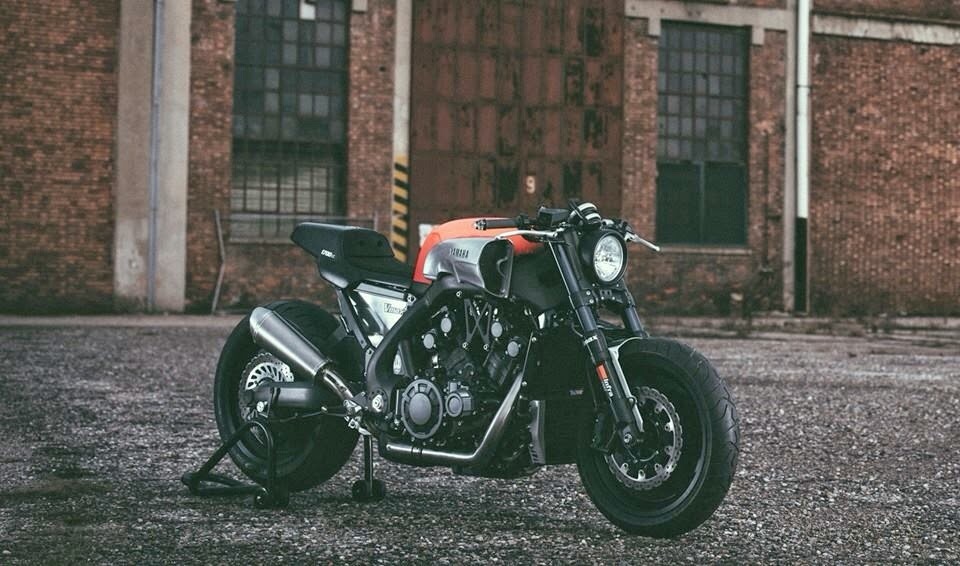 Yamaha_VMax_Custom_JVB_Moto_Moto-Mucci%2