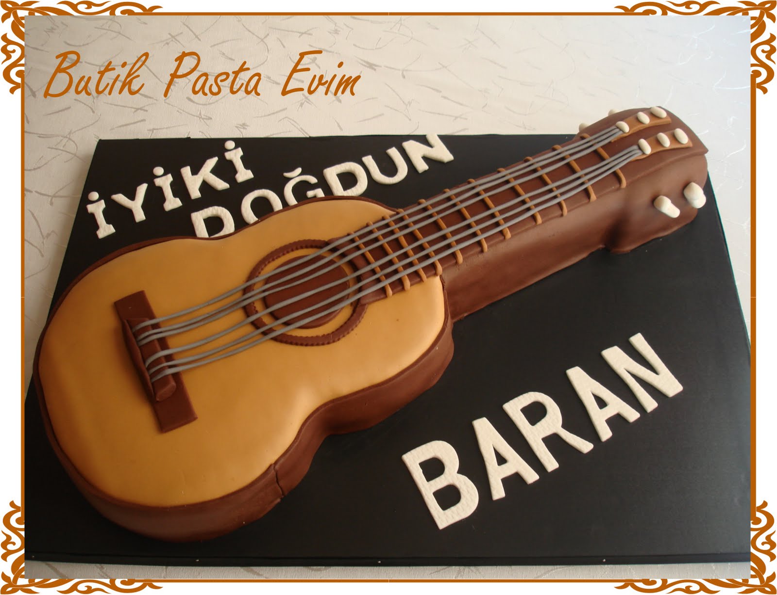 BUTİK PASTA EVİMDENİZLİ Gitar PastaBARAN…