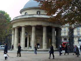 Monceau Park Entrance