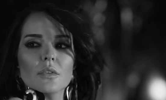 bengu kapida yalnizlik 2016 dinle sarki sozleri dinle sarki sozleri sarki dinle sarki sozu sarkisi