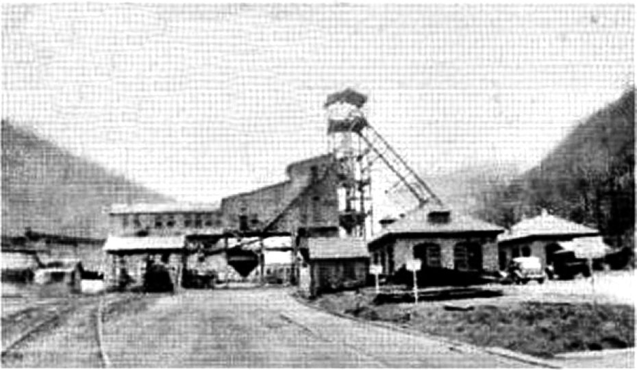 Life on Rum Creek Hollow Growing Up in a Coal Mining Camp