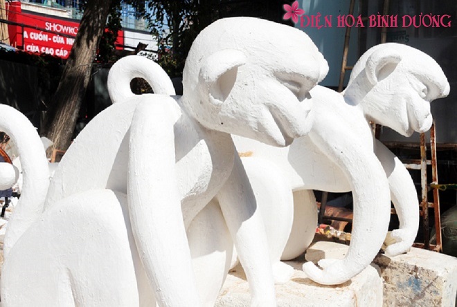 [Image: Linh-vat-nam-Binh-Than-duong-hoa-Nguyen-Hue-2.jpg]