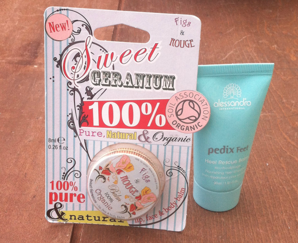 Glossy Box Beauty Subscription Review - August 2012 Glossy Box Beauty Subscription Review - August 2012