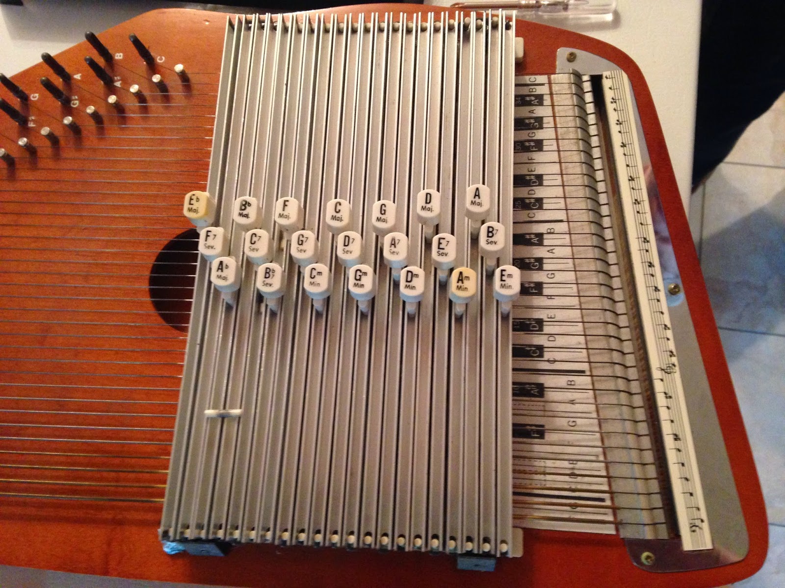 Sandy Kaye Sings Refurbishing my 21 Chord Oscar Schmidt Autoharp