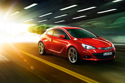 Opel Astra GTC red