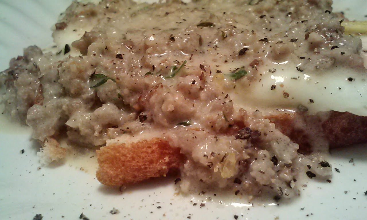 Food's Fan Club Hearty Brown Sausage Gravy and Mom's Coffee