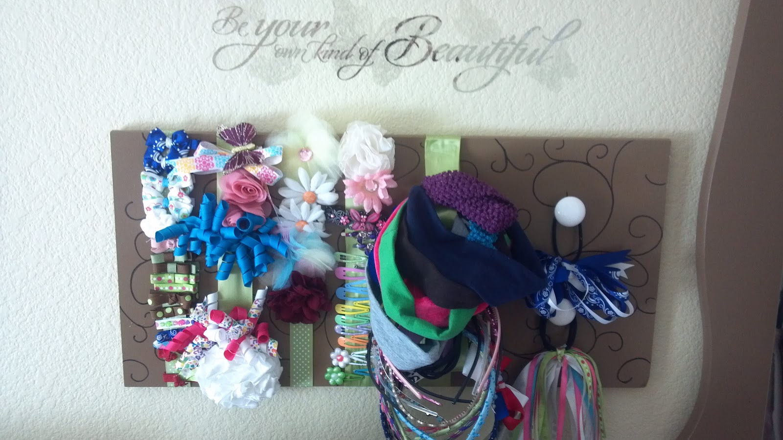 I Am 8 Cows Organize My Life! (or at least all my daughter's hair