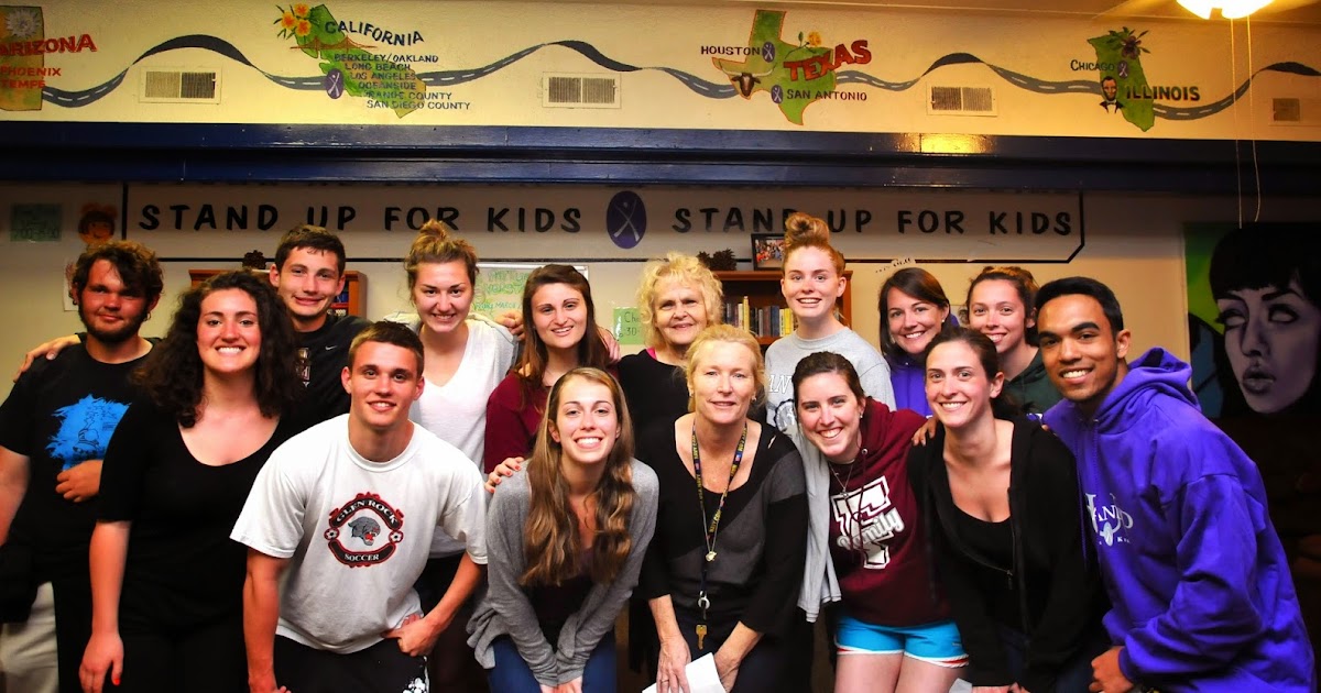 Fordham Notes Global Outreach Teams Spend Spring Break in Service